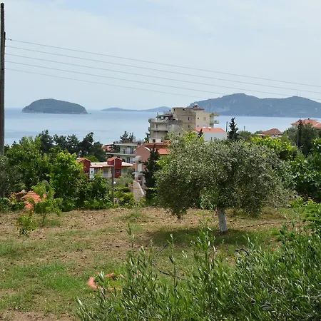 Elpida's Holiday home